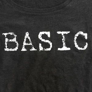 Basic women’s scoop neck dolmen short sleeve T